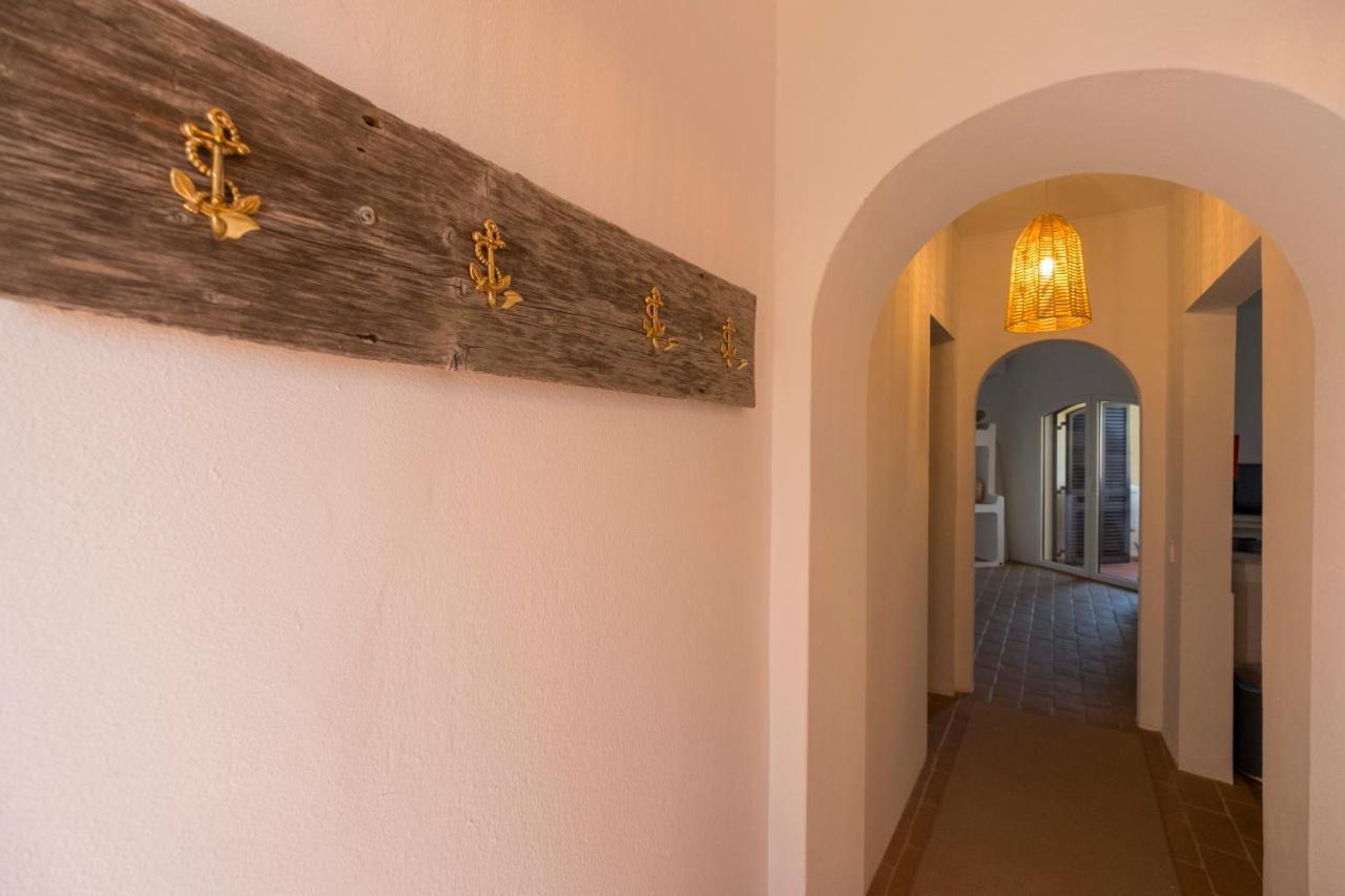 Cozy Beach Apartment W/ Sea View, Free Parking & Ac Carvoeiro  Kültér fotó