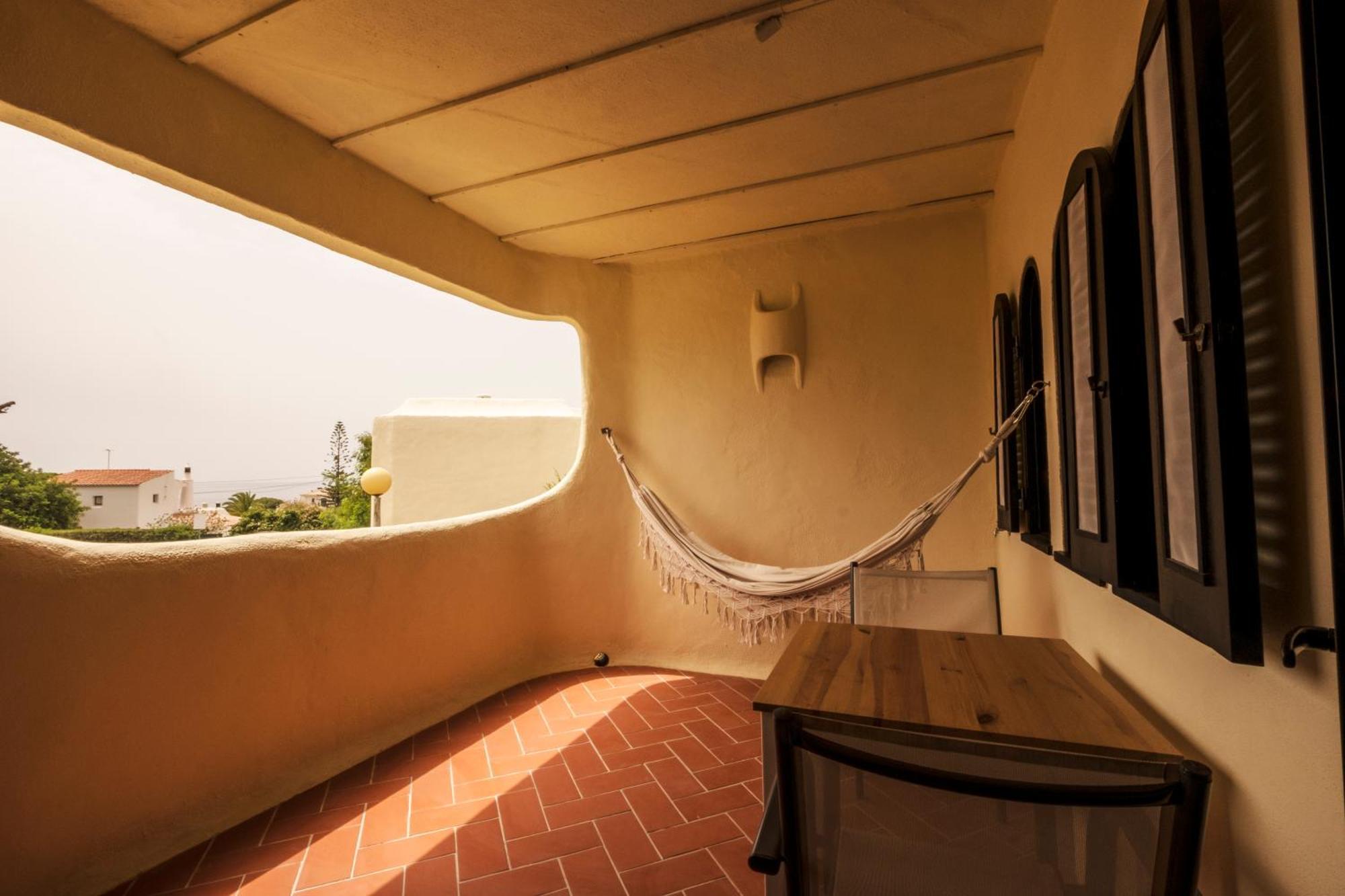 Cozy Beach Apartment W/ Sea View, Free Parking & Ac Carvoeiro  Kültér fotó