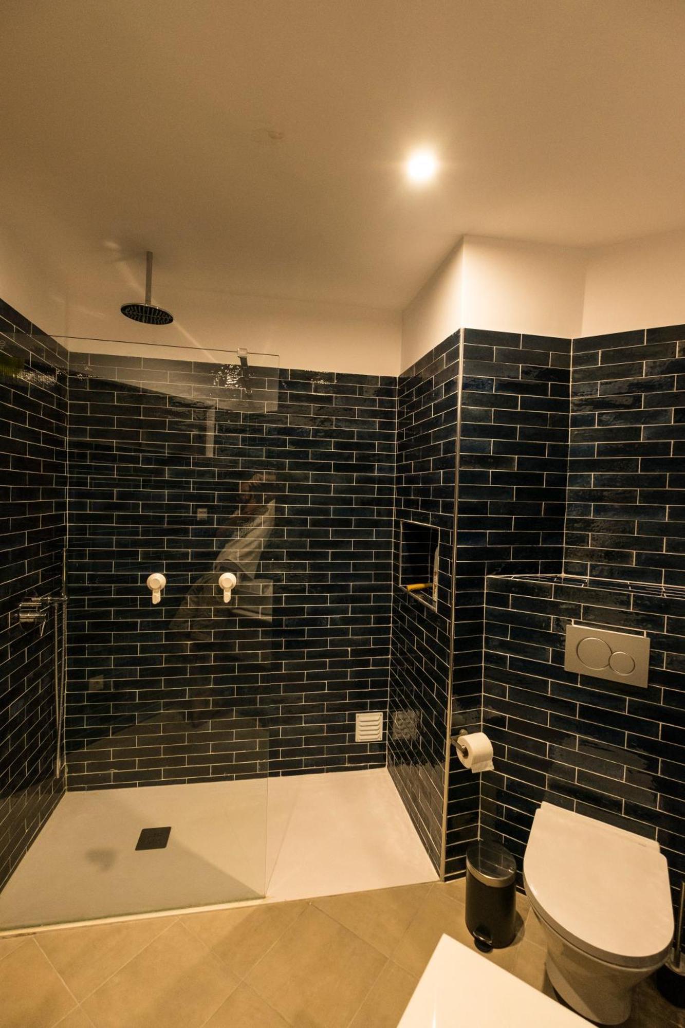 Cozy Beach Apartment W/ Sea View, Free Parking & Ac Carvoeiro  Kültér fotó